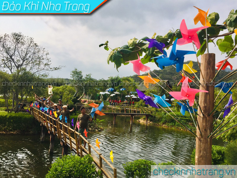 Làng quê Việt Nam đảo Khỉ Nha Trang